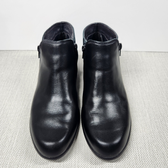 Naot Helm Size 8 Black Ankle Boot Leather Suede Side Zip Bootie Comfort EU 39 - Picture 4 of 15